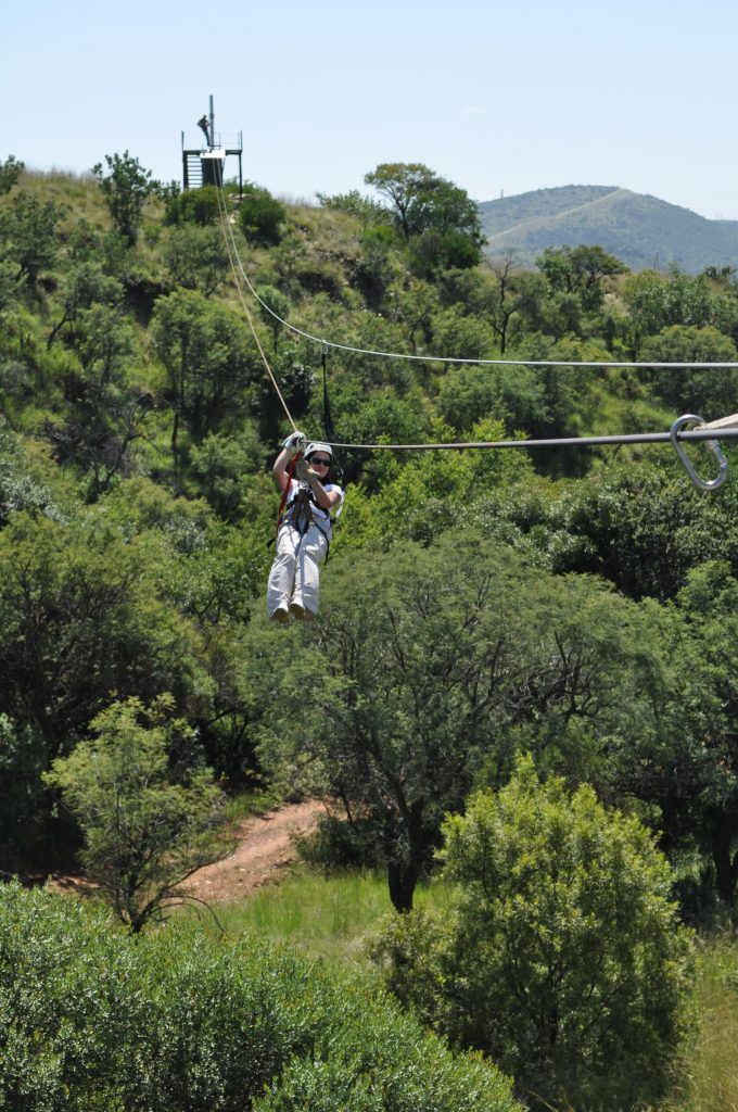 Ama Zwing Zwing, Hartbeespoort, North-West
