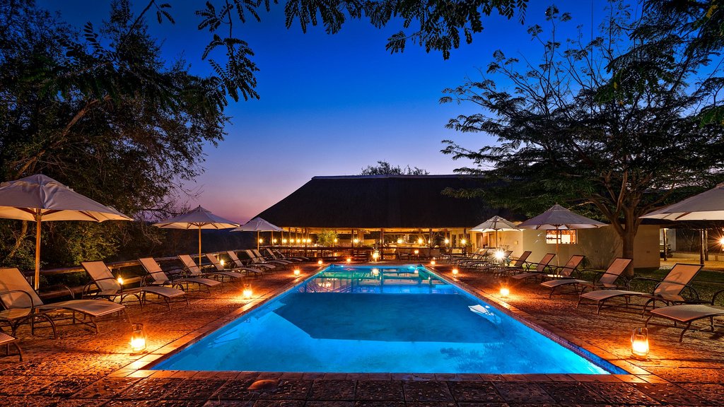 Nyati Safari Lodge